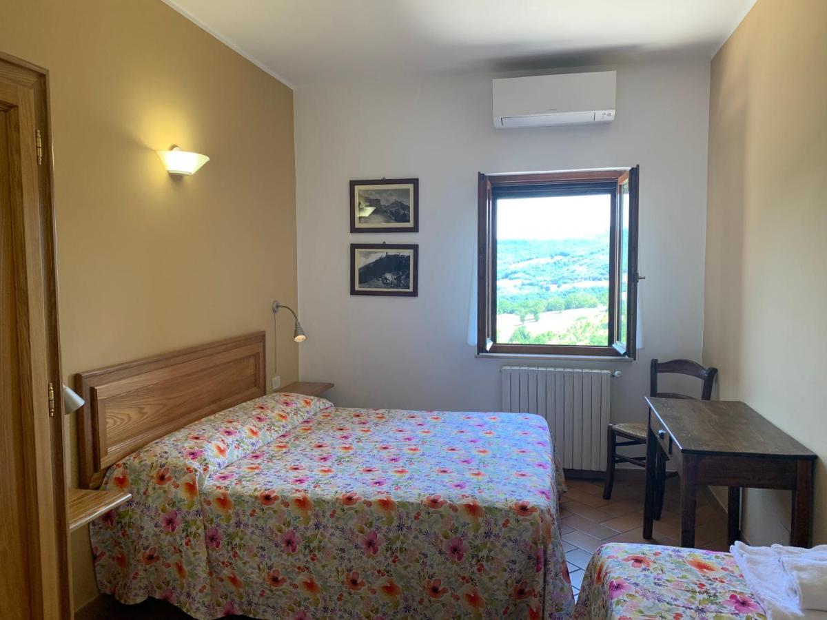Agriturismo Il Castello Ассизи Экстерьер фото