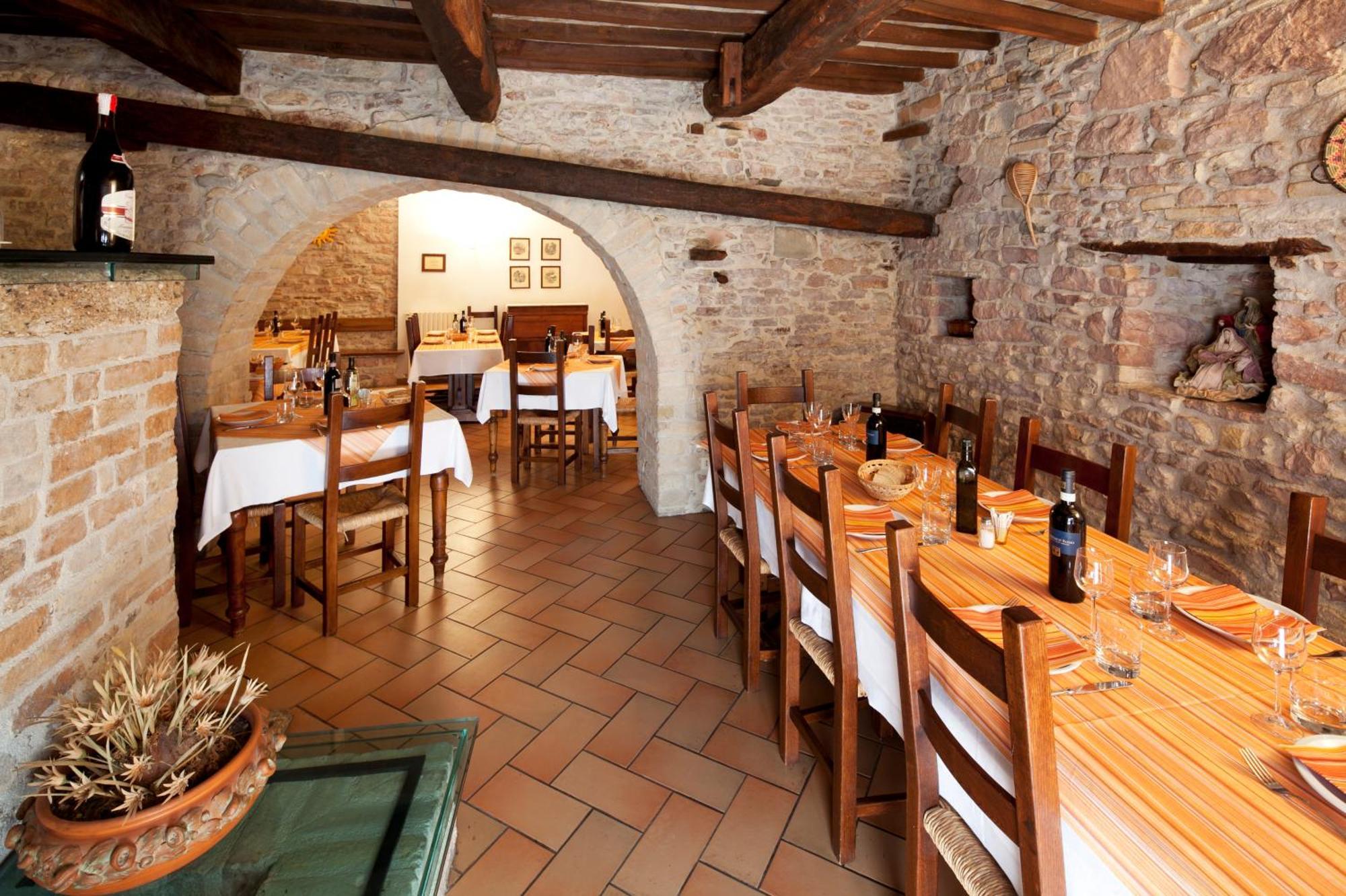 Agriturismo Il Castello Ассизи Экстерьер фото